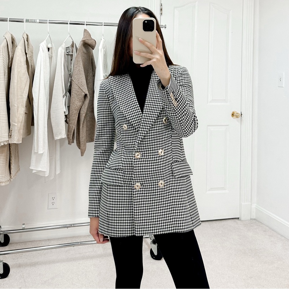 Aritzia Wilfred Houndstooth Double Breasted Margaux Blazer Jacket in Black White